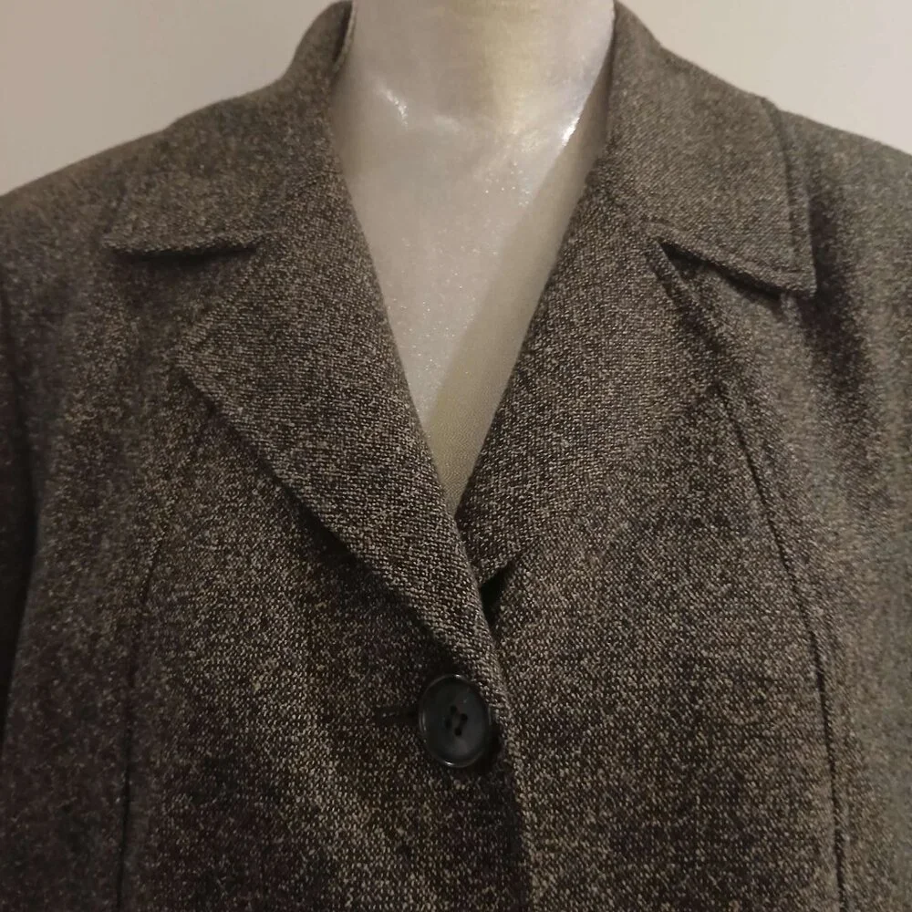 Vintage Woman's Suit Coat - Picture 2 of 13